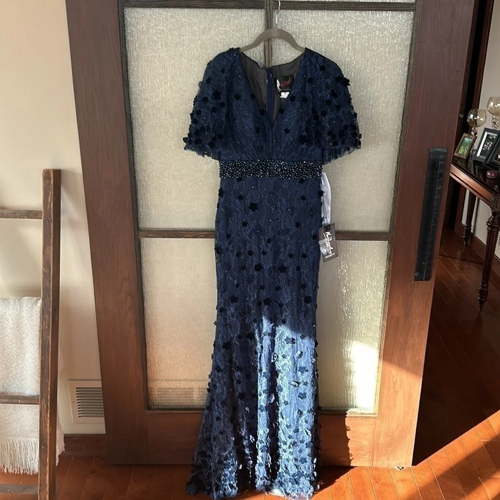 Mac Duggal EMBELLISHED FLORAL GOWN in Midnight Size 6 NEW $698